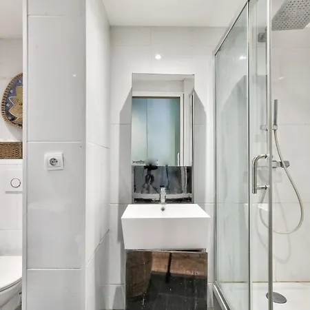 Charming For 2 People - D'este Apartment Paris